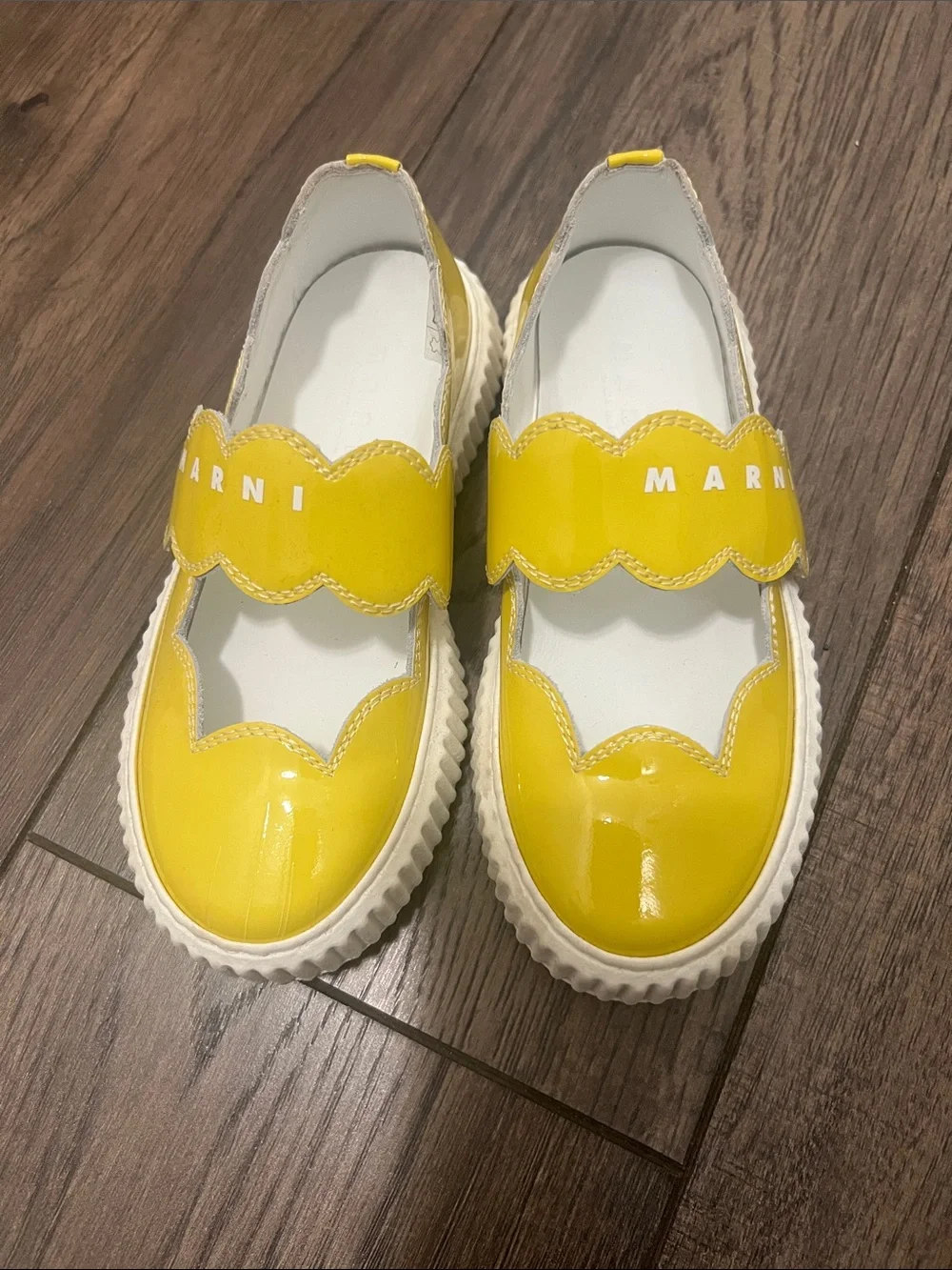 Marni Kids Bright Yellow Patent Slip-On Sneakers with Scalloped Strap